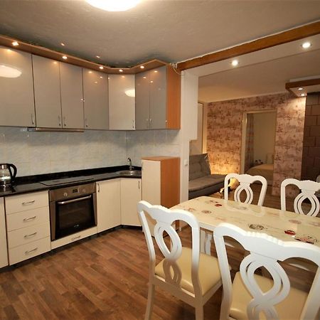 Ludvika Elegance Apartment リエパーヤ エクステリア 写真